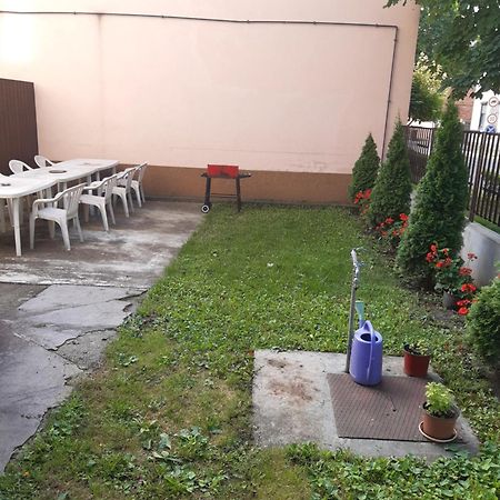 Appartamento Sasfeszek Hajdúszoboszló Esterno foto